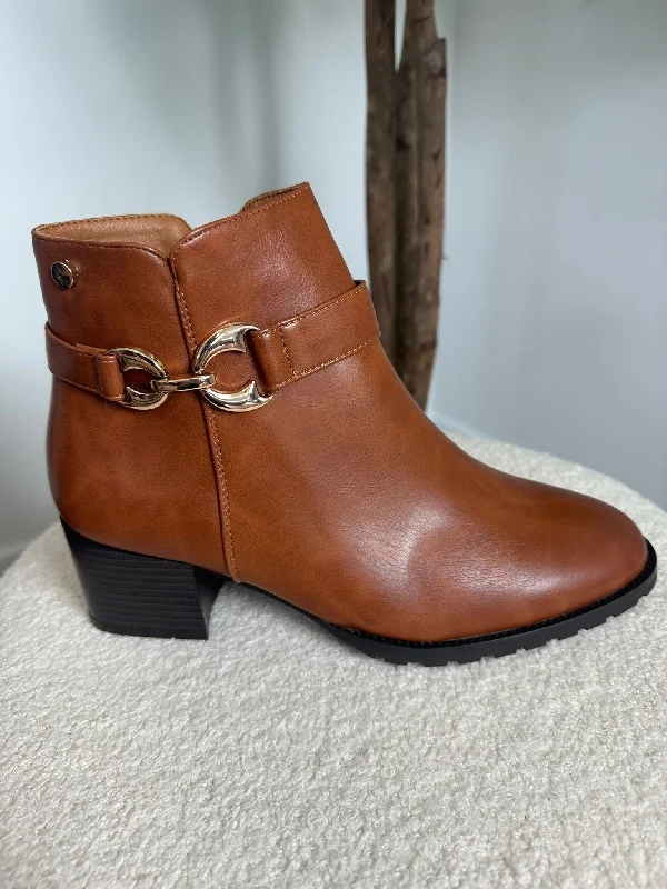 Buckle Boot